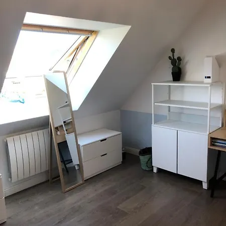 홈스테이 2 Chambres, 1 Salle De Bain Et 1 Wc Changé